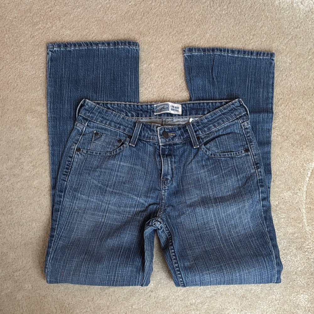 Signature by Levi Strauss Bootcut Leg Blue Jeans